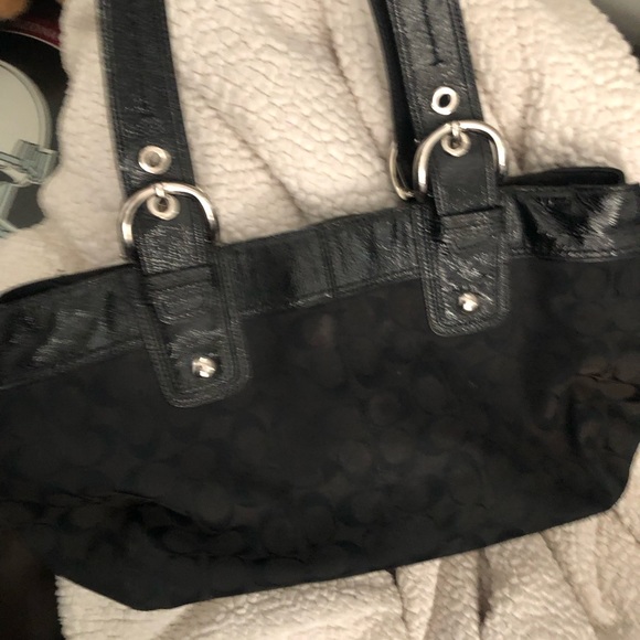 Coach purse - shoulder tote - Picture 2 of 6